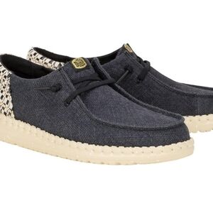 Women's Hey Dudes Sz.9